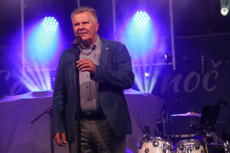 Cerkniška noč, koncert Šank Rock in zabava s skupino Dejan dogaja band ob občinskem prazniku 02 Foto Ljubo Vukelič